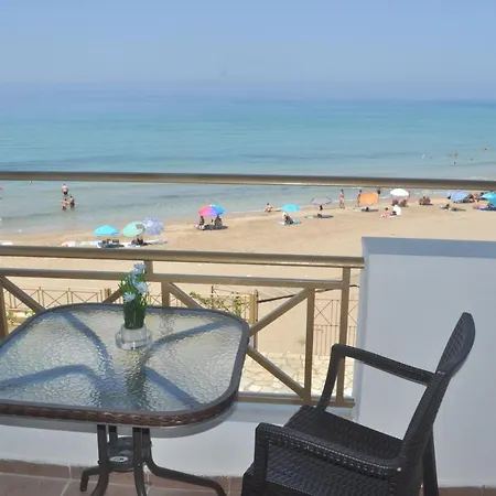 公寓 Beachfront Studio In Agios Gordios Beach *