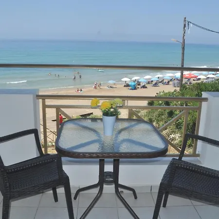 Beachfront Studio In Agios Gordios Beach