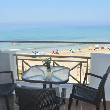 Beachfront Studio In Agios Gordios Beach *